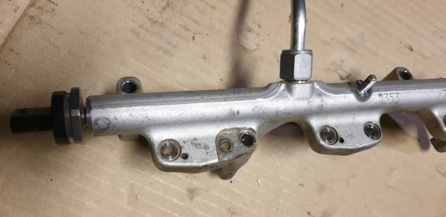 Rampe injection Capteur Carburant BMW Mini 1.5i