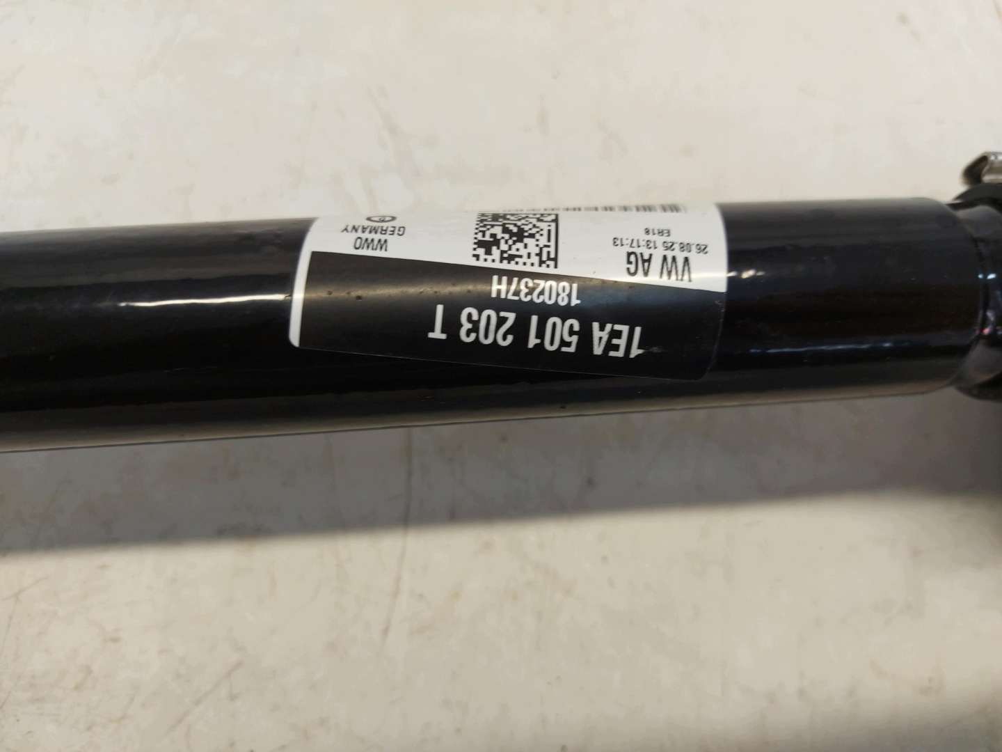VW ID5 GTX 11E semi-axis left rear 1EA501203T