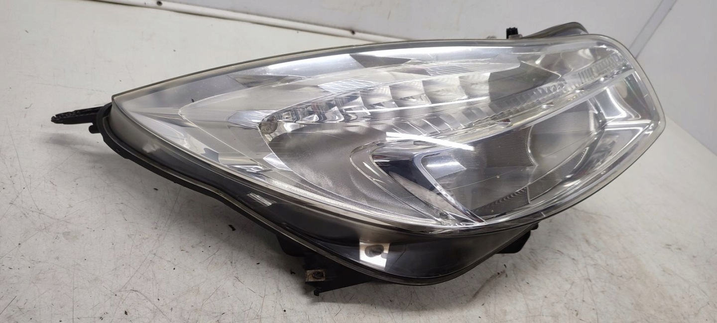 light front front right Opel Insignia A