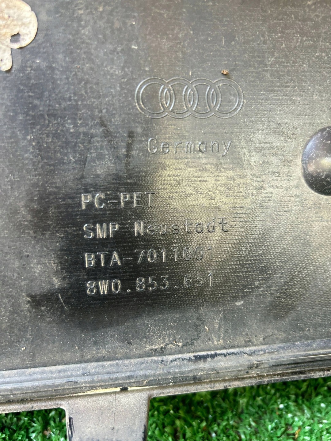 Audi A4 S4 B9 15- grill grille front front
