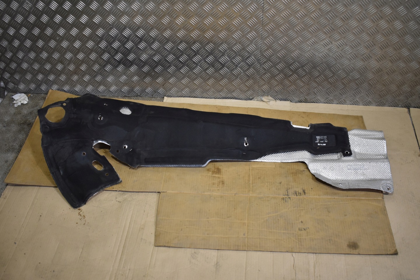 IDEALNA cover TERMICZNA left MERCEDES W205 C63 1