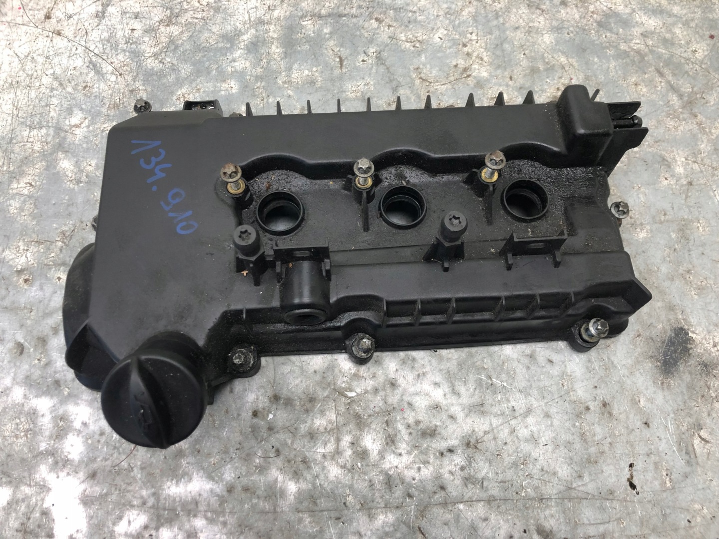 Abdeckung der Ventile 134.910 MITSUBISHI COLT VI MN195625
