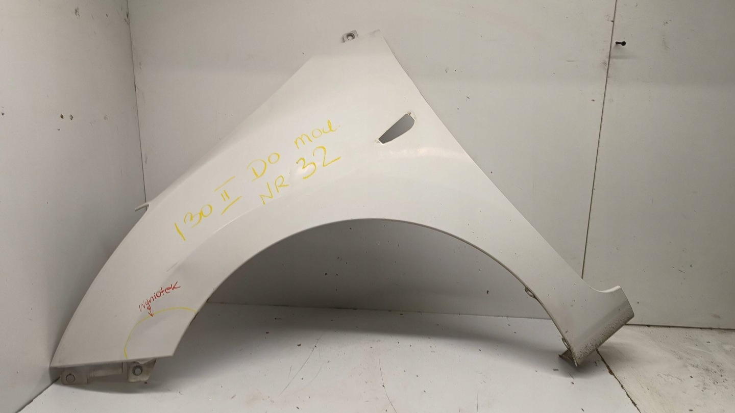HYUNDAI I30 II fender left front front NR32 2012