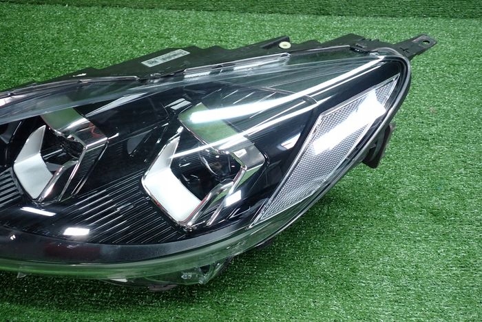 FORD KUGA MK3 FULL LED 19- reflektor links Licht links