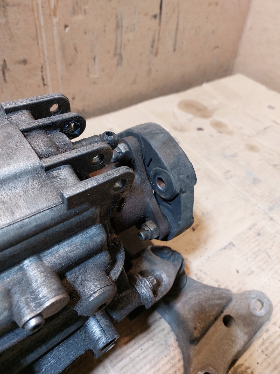 gearbox, BMW E87 2.0D 1069401052