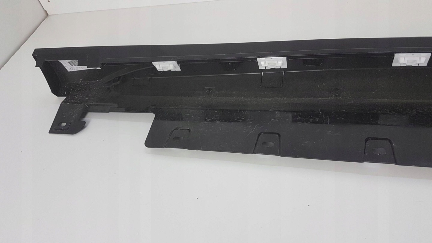 BMW 2 F44 moulding threshold right M pakiet 8075466