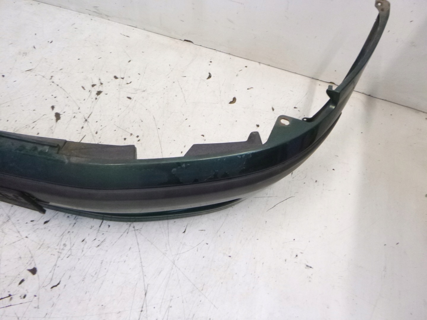 FRONTSTOSSSTANGE MITSUBISHI CARISMA LIFT G19 2001R.