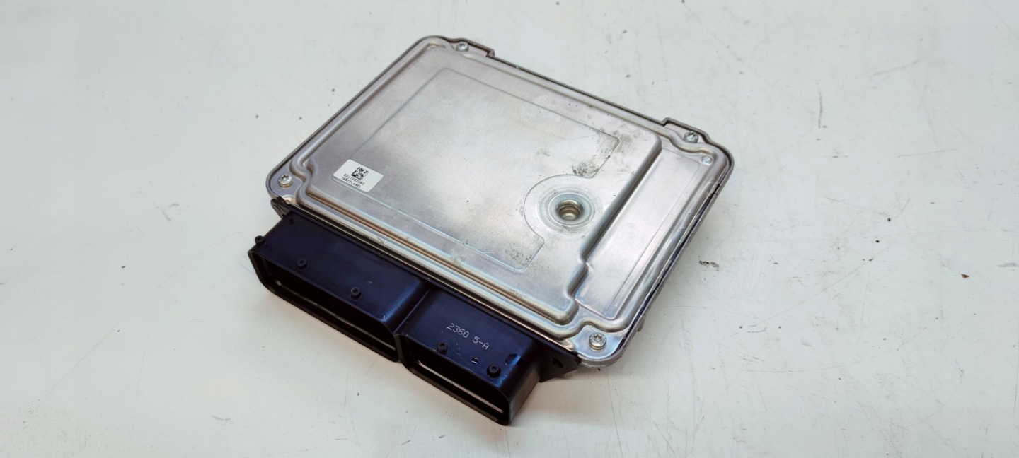 computer control unit of the engine AUDI Q5 8R 2.0 TDI CGL 03L906018DL