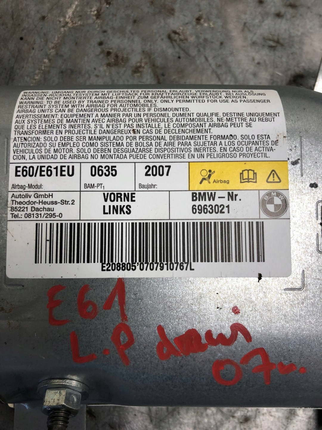 airbag airbag door left front BMW E61 6963021