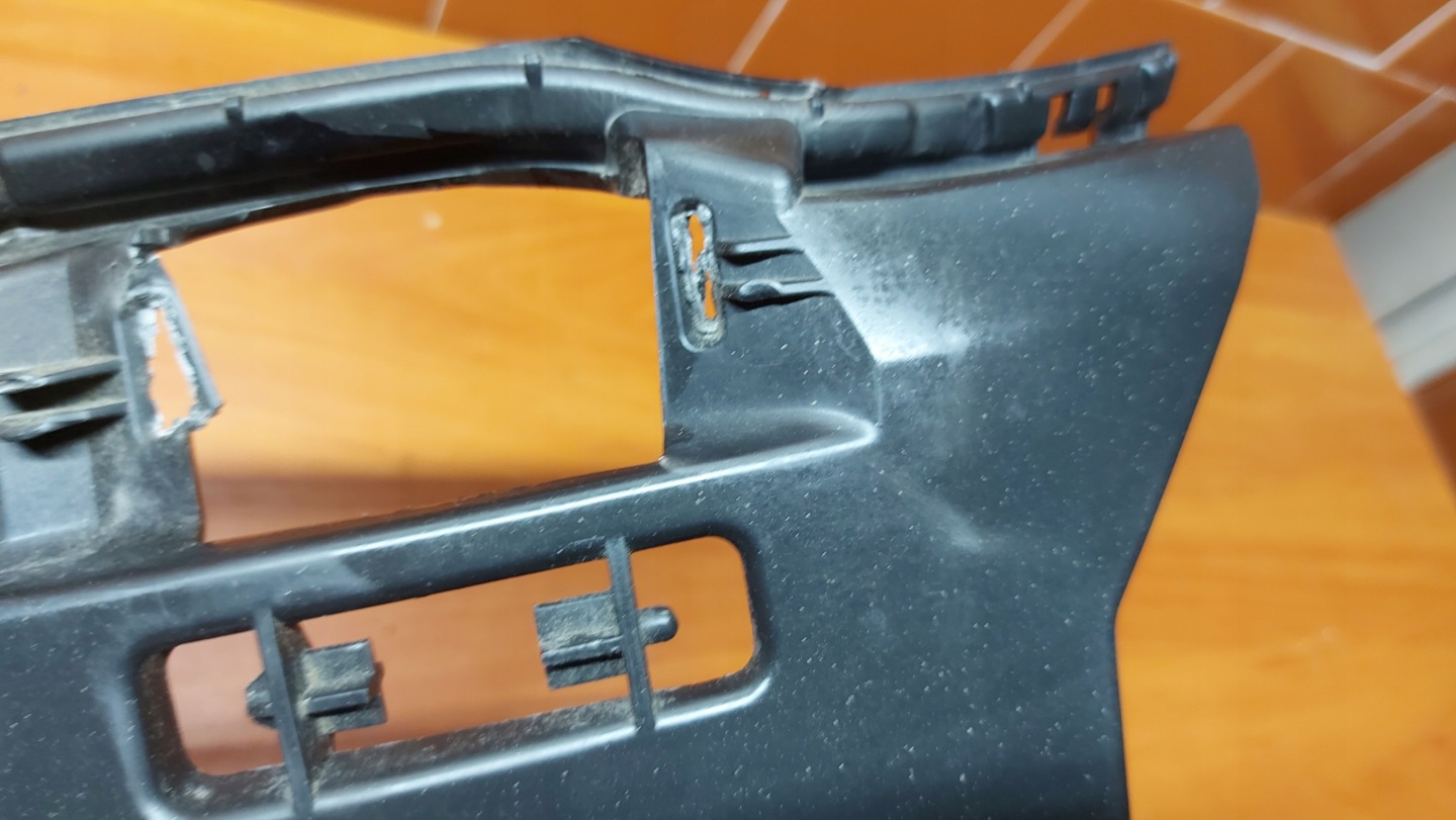 bumper bracket left front BMW 5 F10 F11