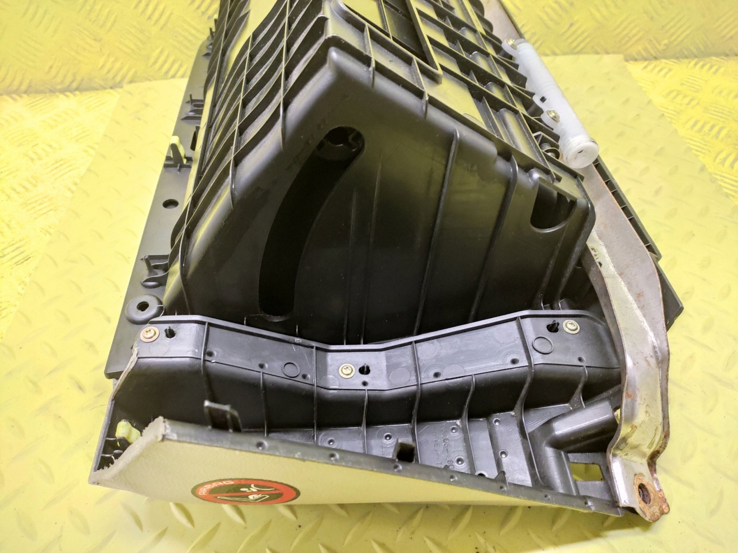 LEXUS RX300 Handschuhfach des Beifahrers 5530348060