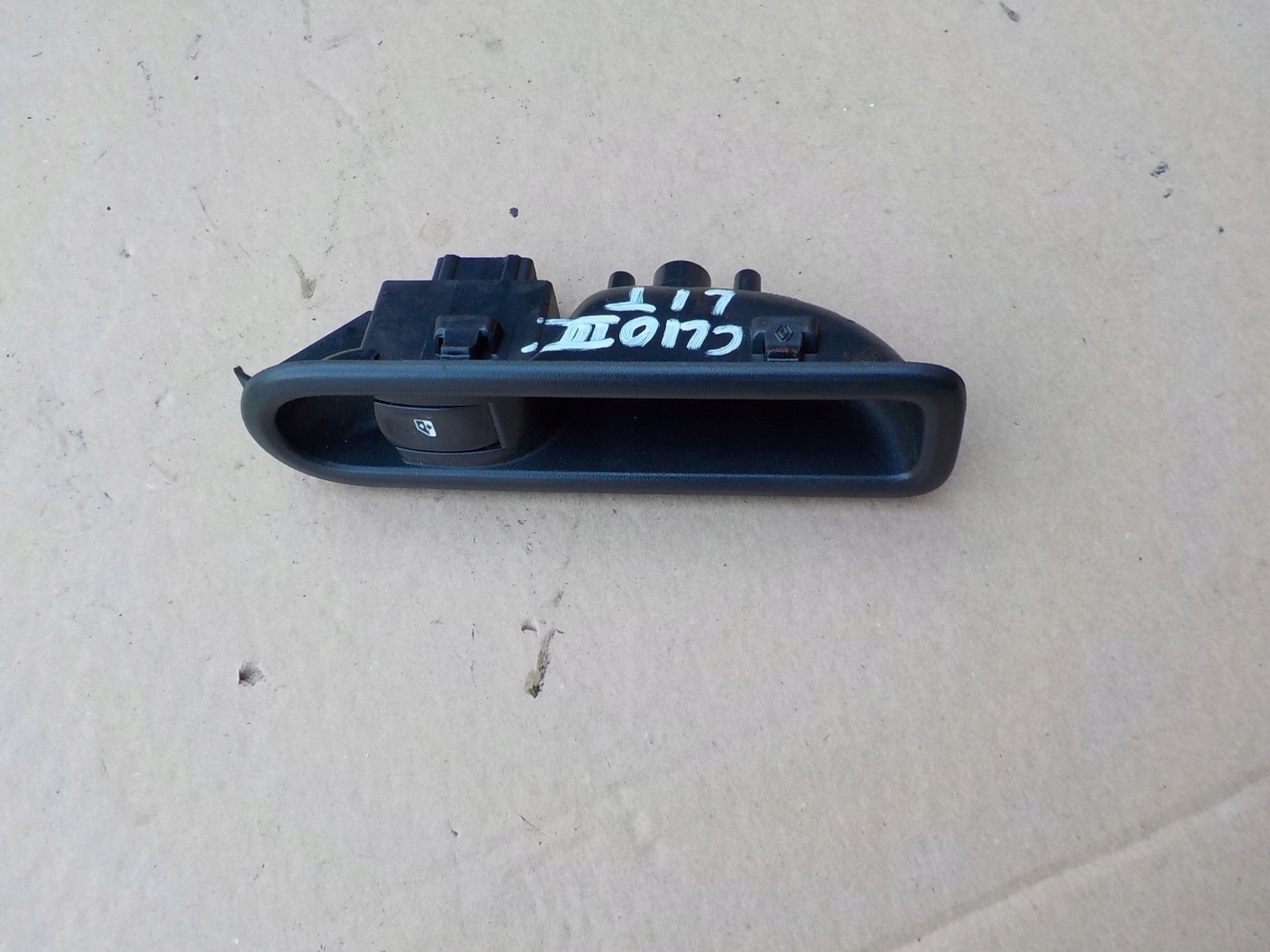 switch windows left rear part renault clio III 2006r
