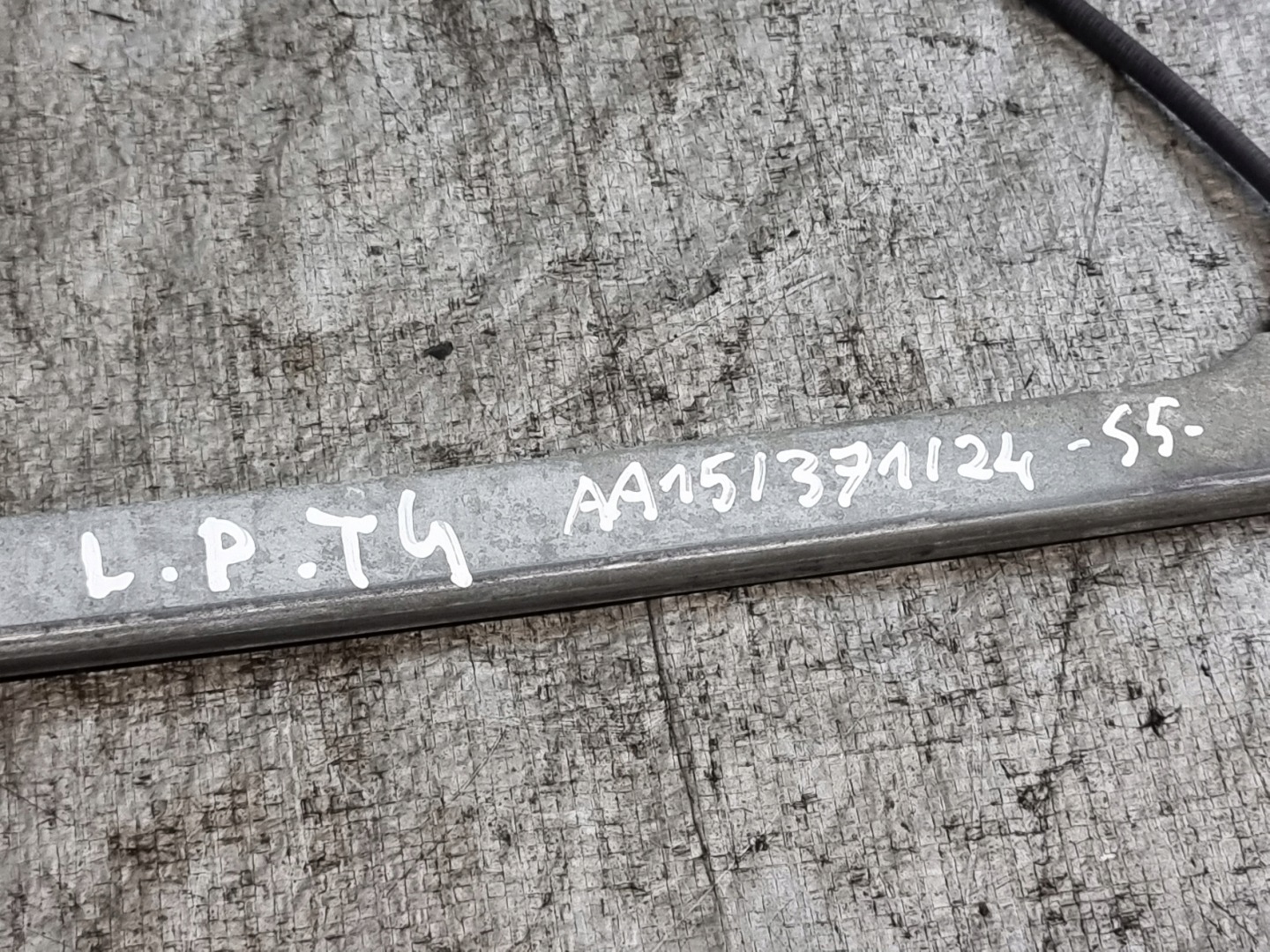 window regulator left front OE 701837501F VW T4 1.9 TD 50kW 95r
