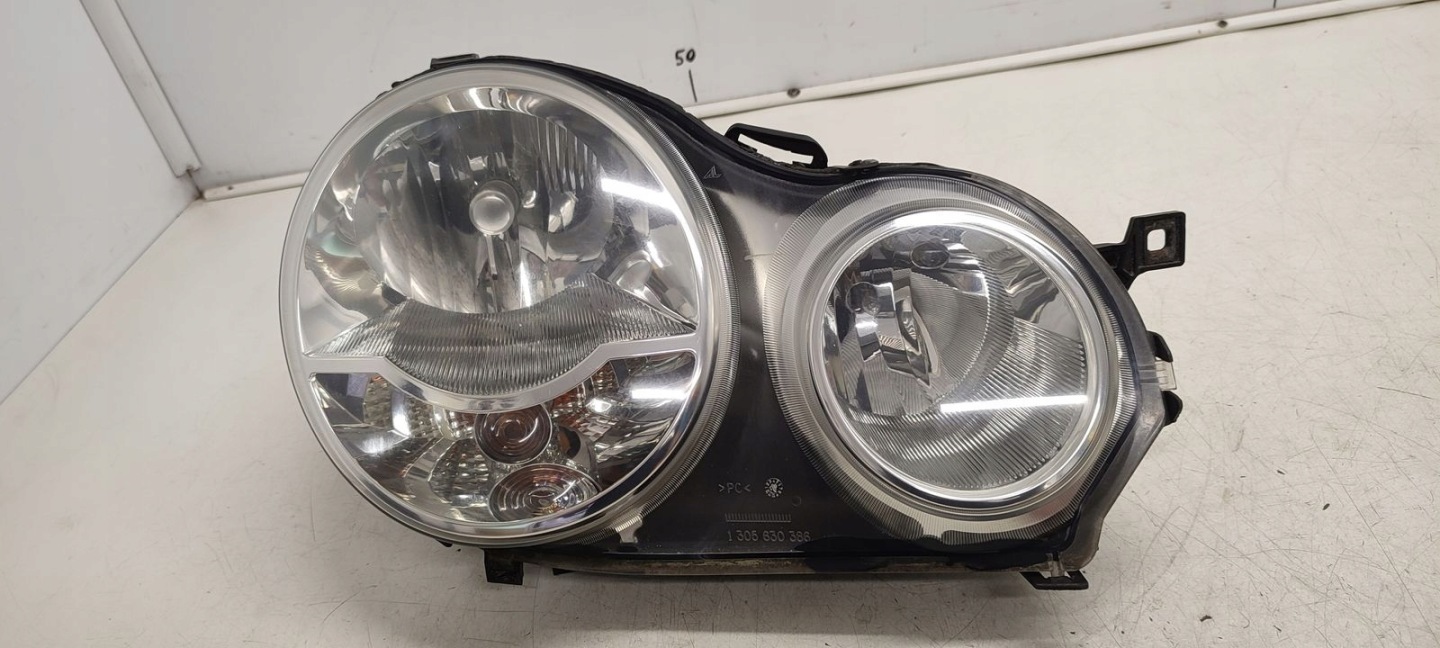 light front front right VW Polo 9N