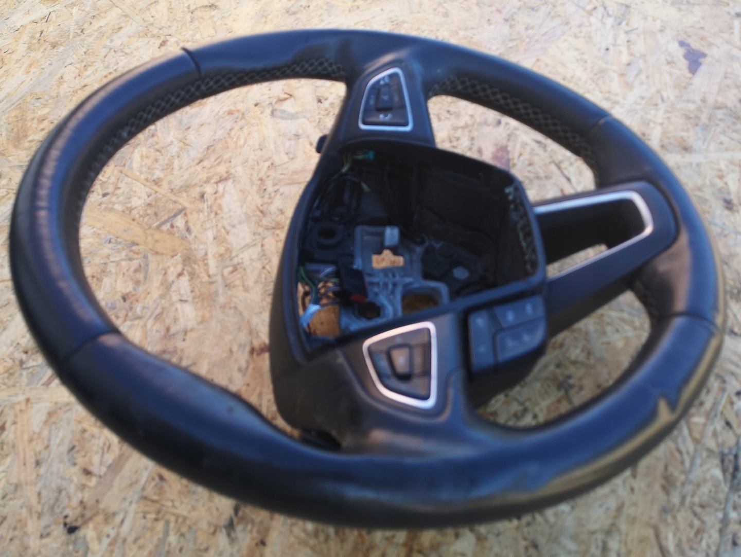 steering wheel, FORD KUGA MK2 VIGNIALE with shifting