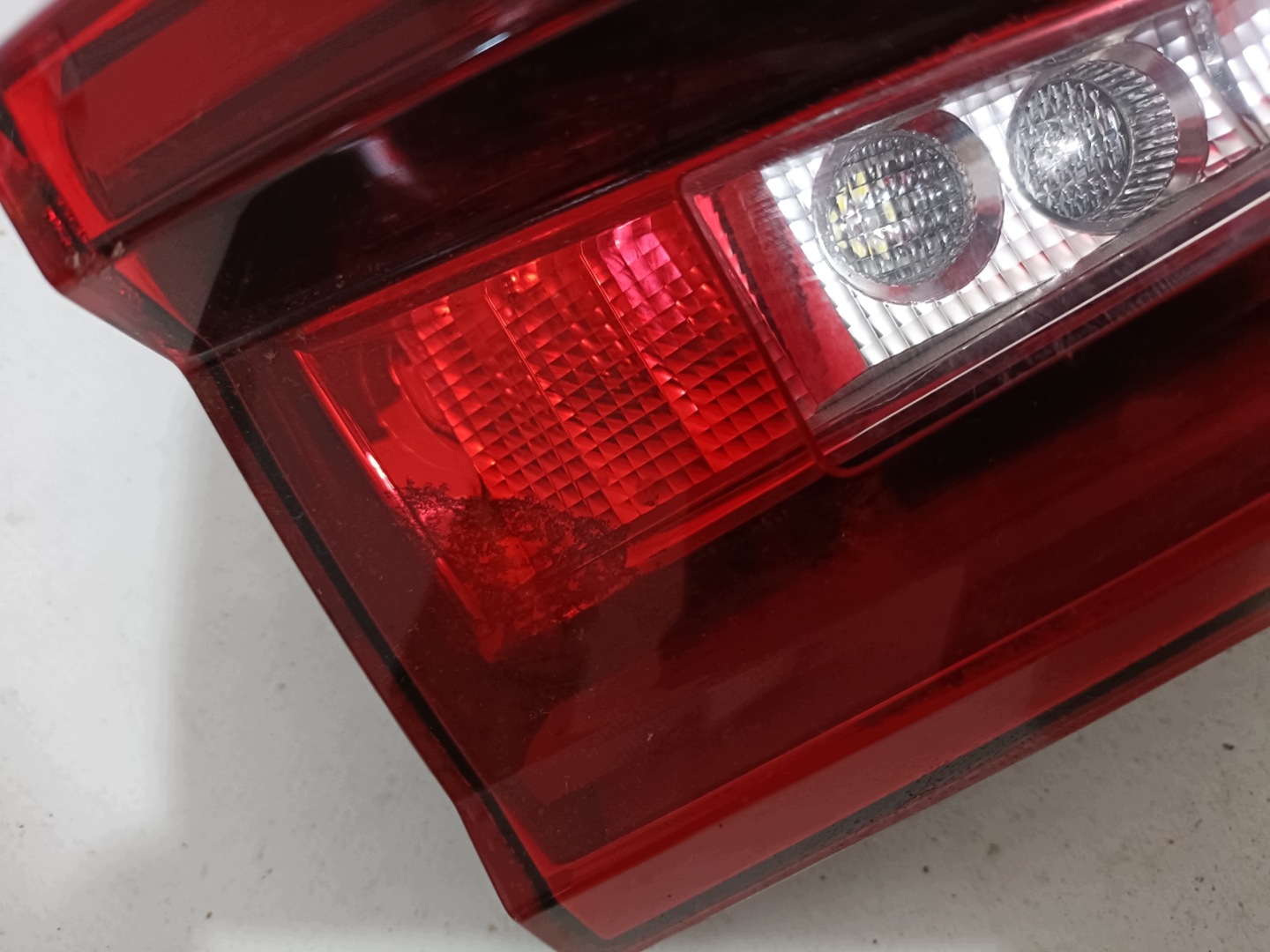 ^ SEAT LEON IV 4 cap light LED rear part rear central 5FE945307E