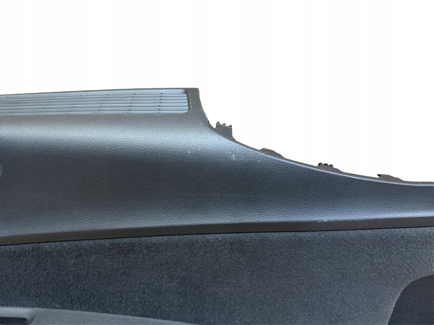 AUDI Q7 4M boot upholstery right 4M0863880E