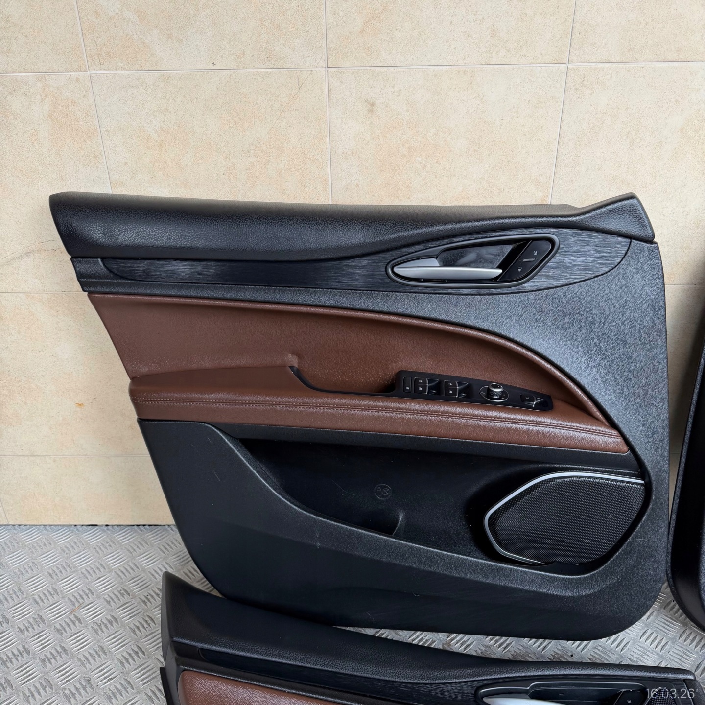 upholstery upholstery KOMPLET side ALFA ROMEO STELVIO 2017 ROK