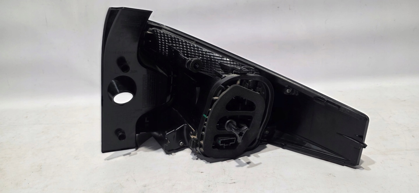 light left rear part LED DACIA DUSTER III 24- original EUROPA 265559174R