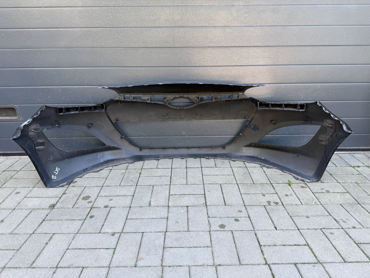 Hyundai I20 and 1 12- Lift bumper front front