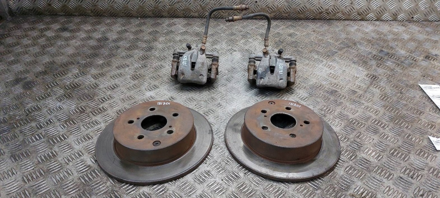 discs brake rear part + calipers TOYOTA COROLLA VERSO II 2.0 D4D