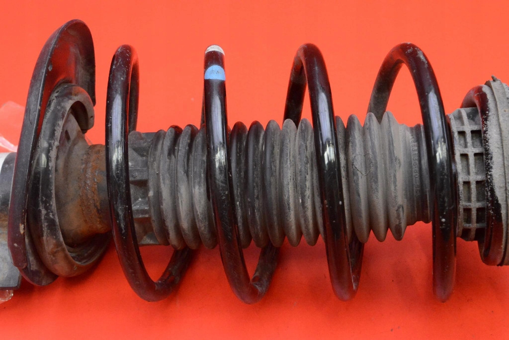 shock absorber right front 824903011807 CITROEN C4 CACTUS and 1.2 PURETECH 110KM