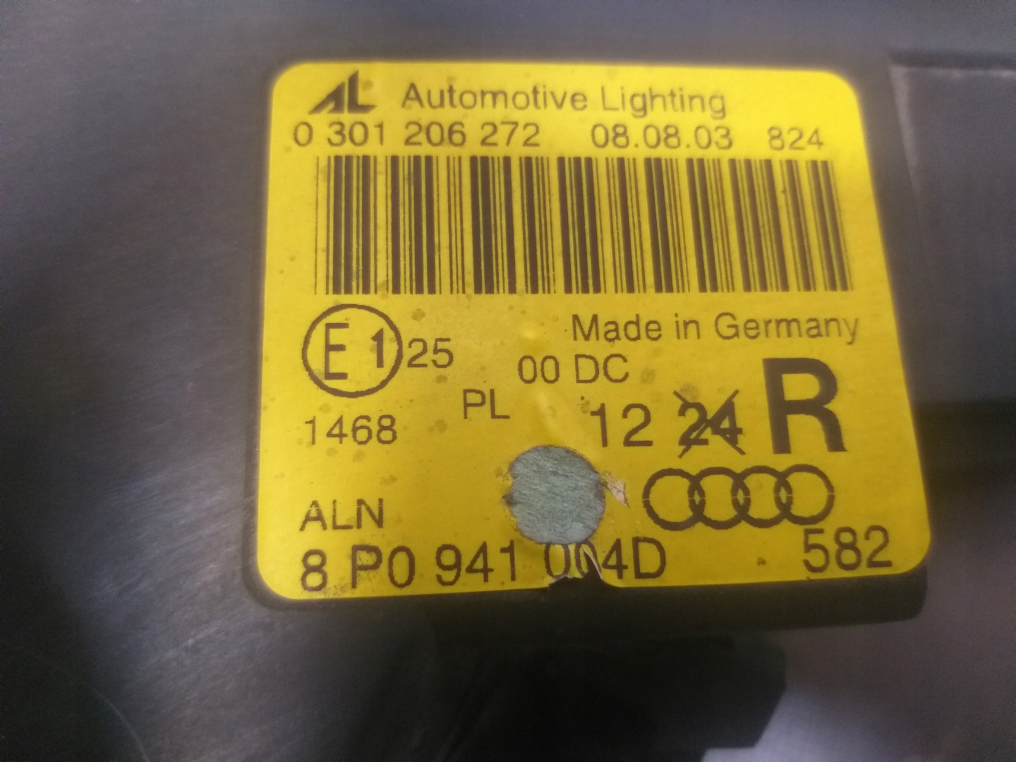 light lights front right left AUDI A3 02-05 XENON 8P0941004D 8P0941029D