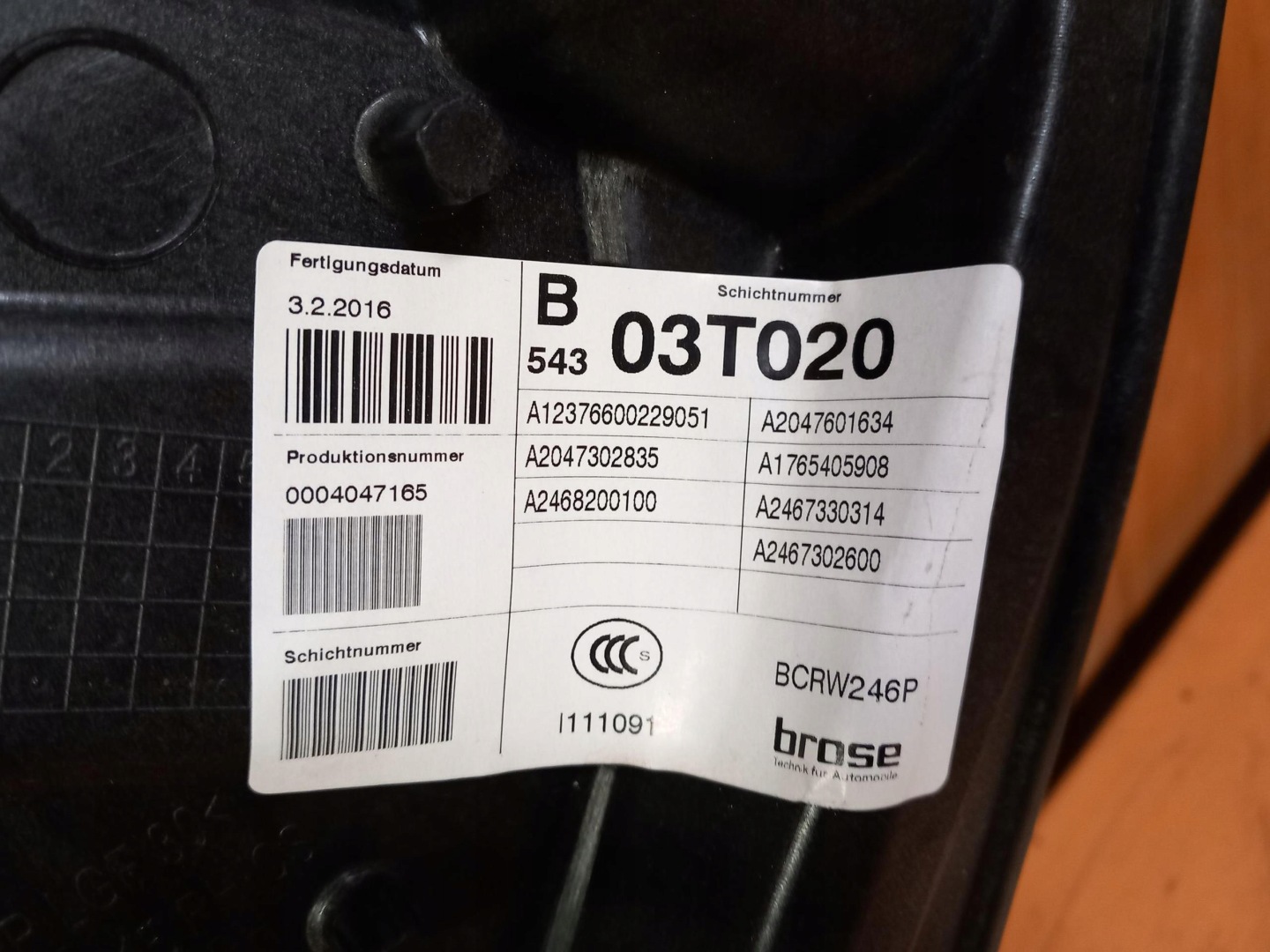 window regulator right rear part MERCEDES B-KLASA W246 A2468200100