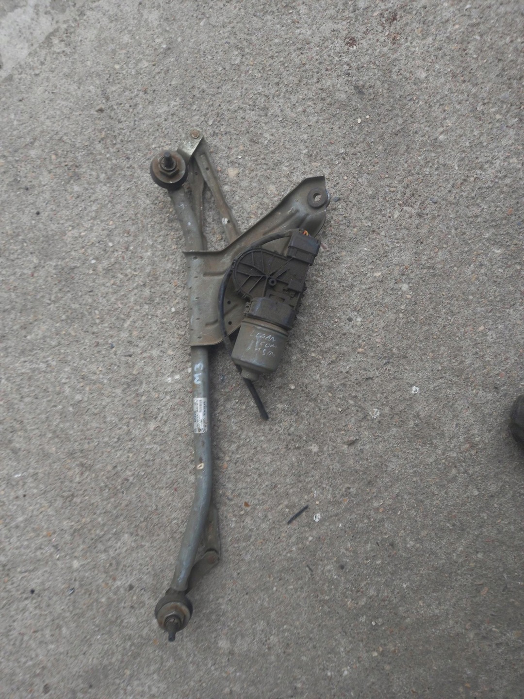 wiper mechanism front DACIA SANDERO and EU