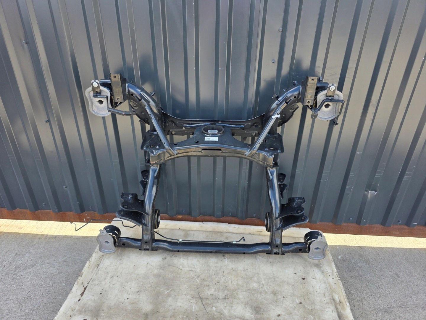 TRAWERS axle beam subframe rear part AUDI Q4 E-TRON 1EA505235BE original !!!