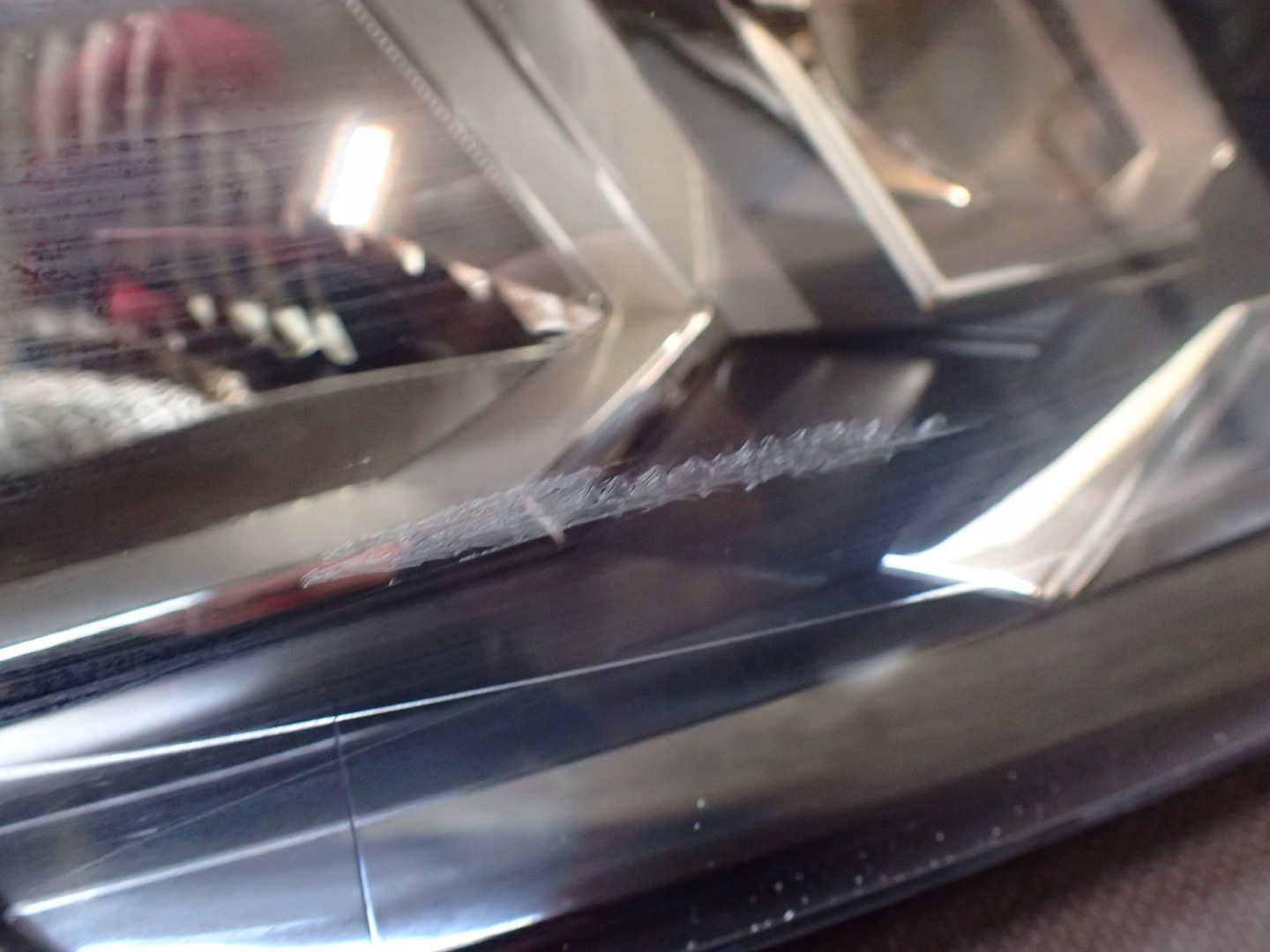 light front right VW POLO 17