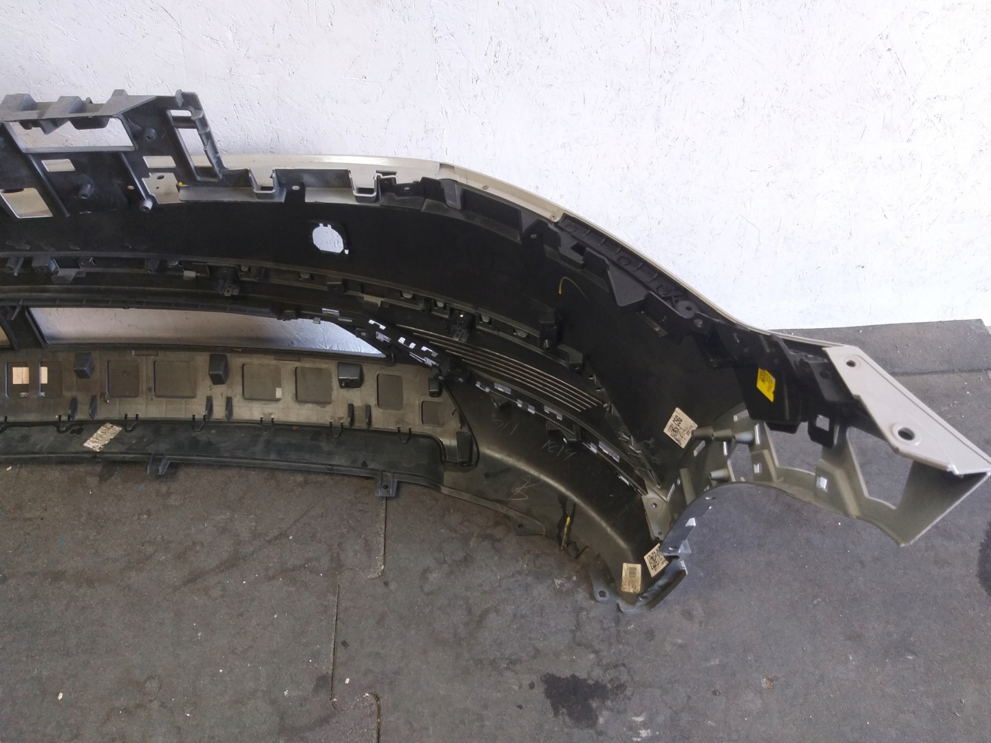 bumper front HYUNDAI IONIQ V 5