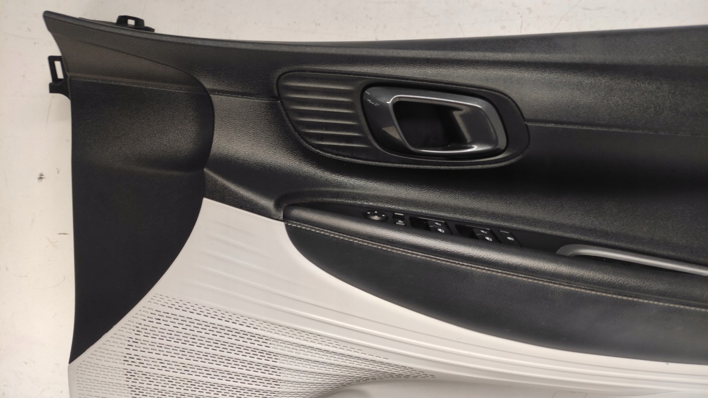 HYUNDAI I20 III side upholstery door right right front front BOSE 21