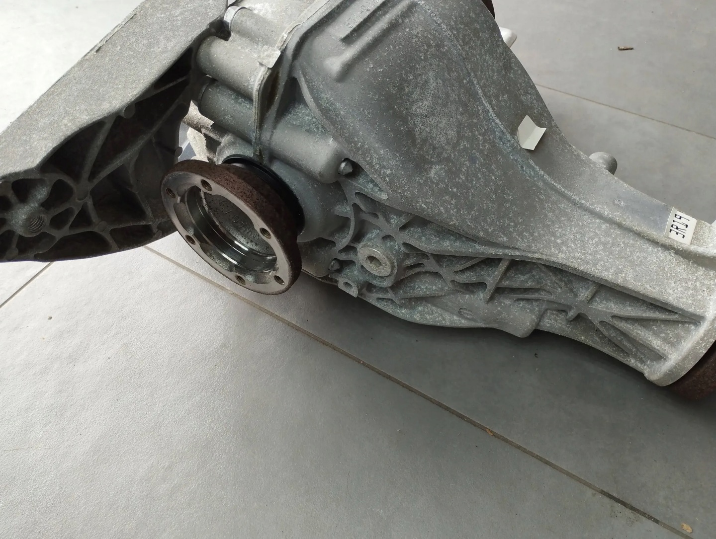 Audi A5 Sportback 8TA 2.0 TDI diff differential rear part