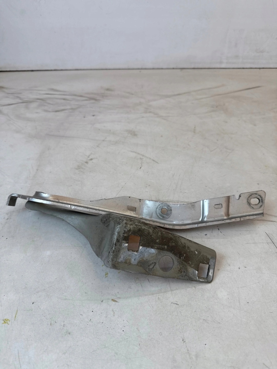 hinge bonnets front front left Peugeot 308 and T7