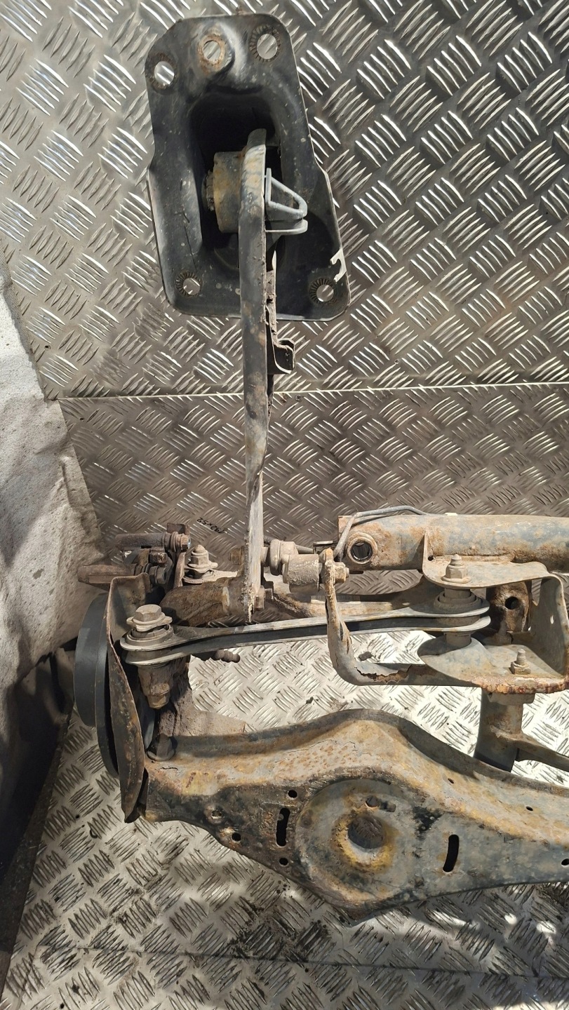 Achsträger heck SKODA OCTAVIA II KOMBI