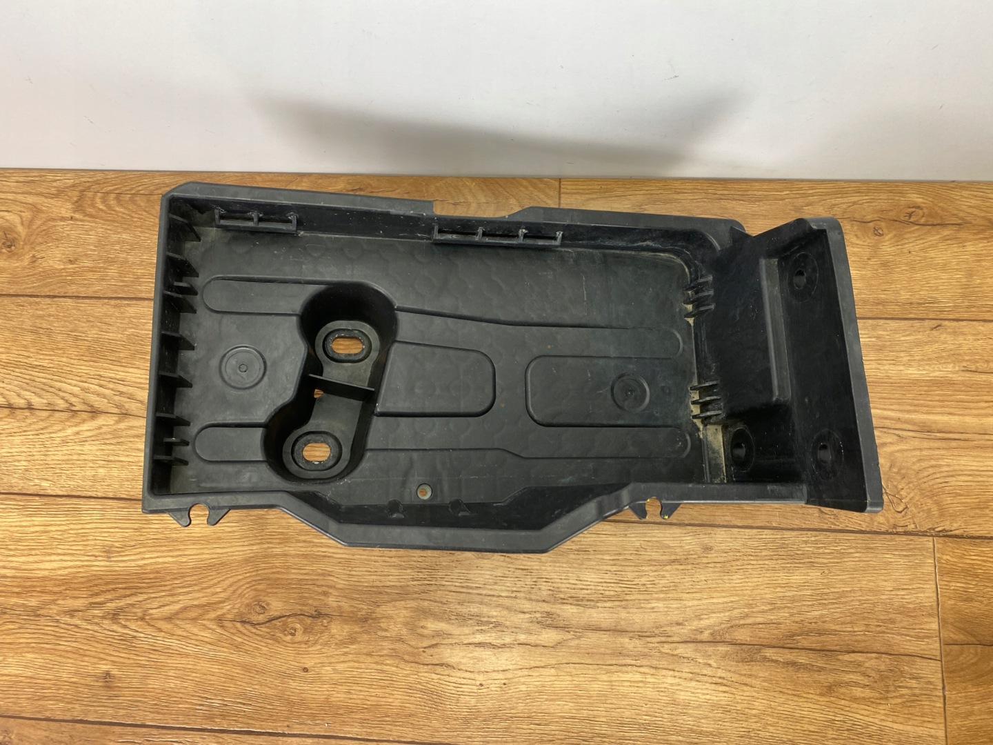 držač akumulatora Ford Explorer MK6 2020+ USA