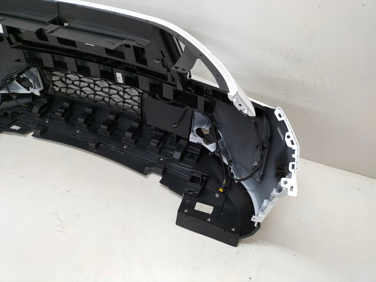front bumper front OPEL FRONTERA C 24