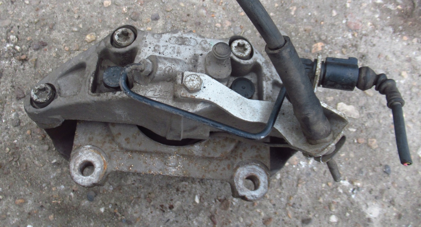 AUDI A8 D3 3.0 TDI caliper brake left front
