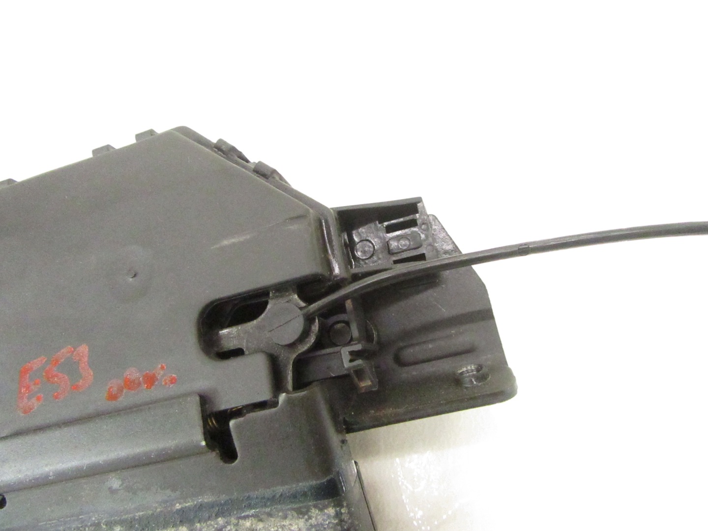 lock bonnet boot BMW e53 X5 before lift 2000-2003r.
