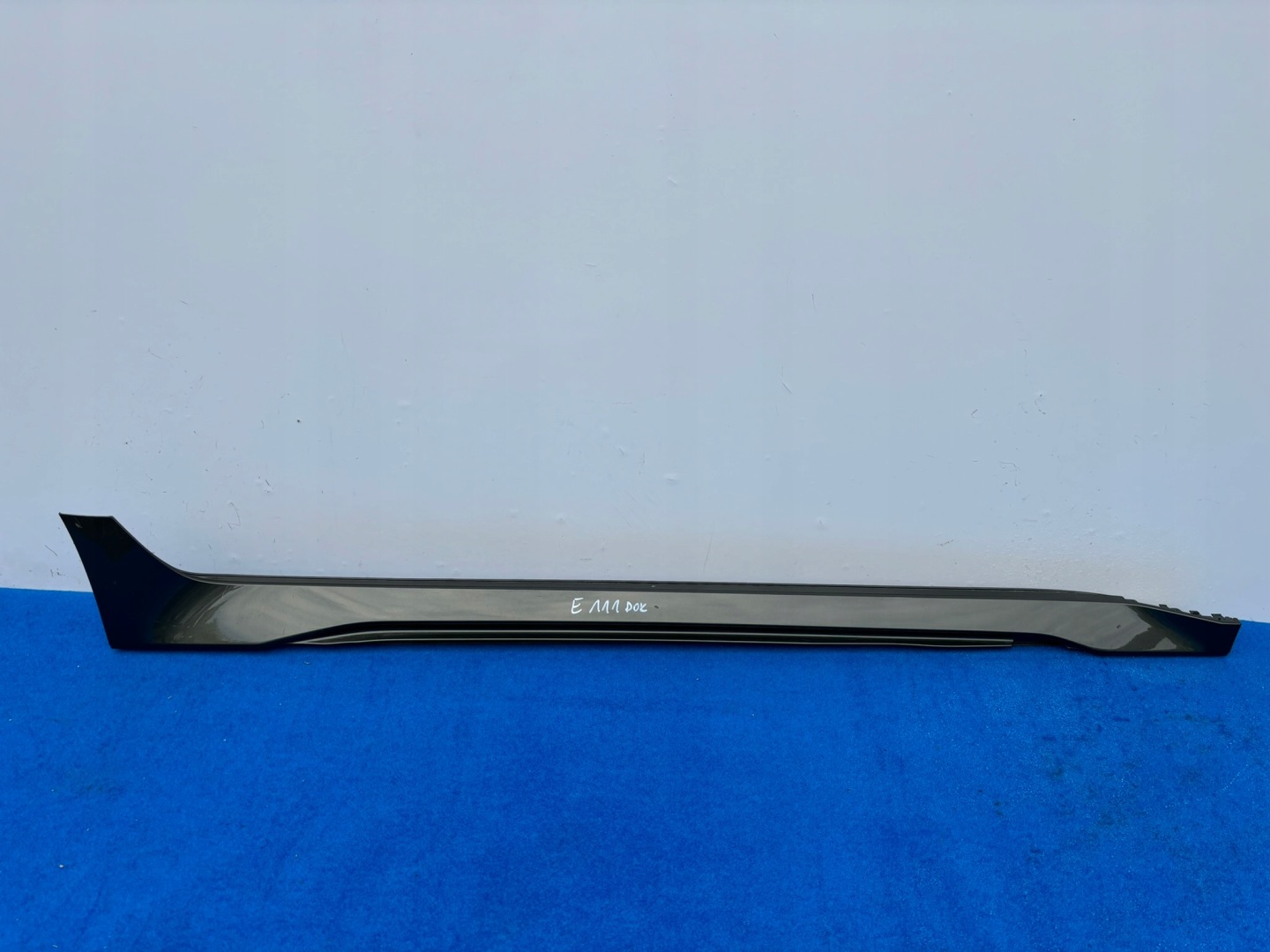 AUDI 4P 4P0 2024 ROK right threshold moulding threshold 4P0853856 E111DOK