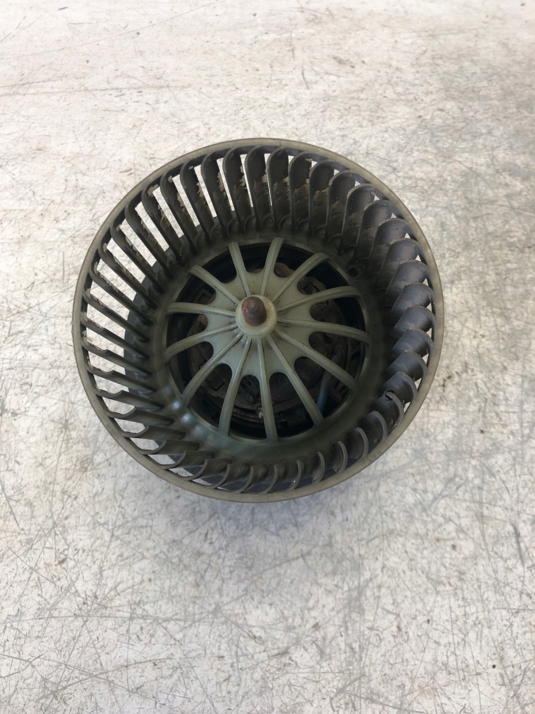 DMUCHAWA Lüfter VOLVO 6G9N-18D413-AA