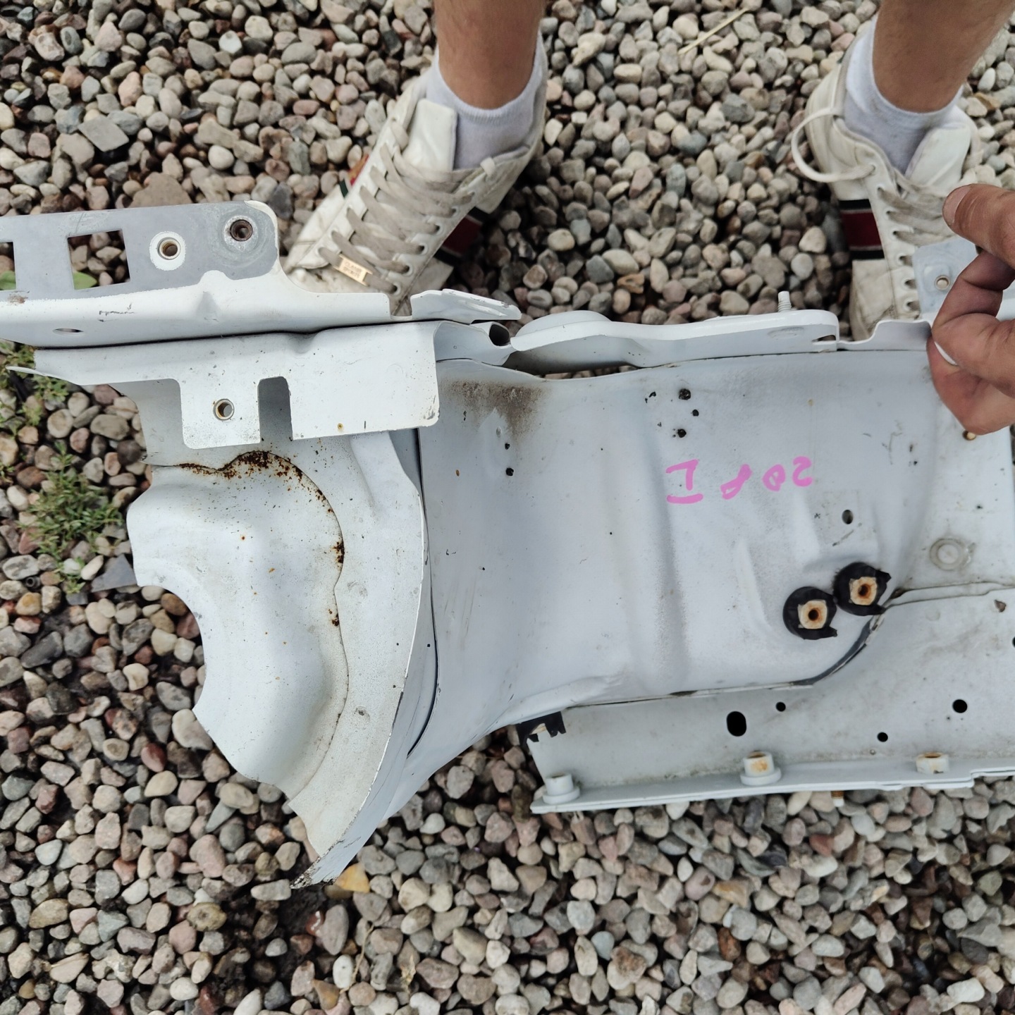 front body quarter left PEUGEOT 208 and
