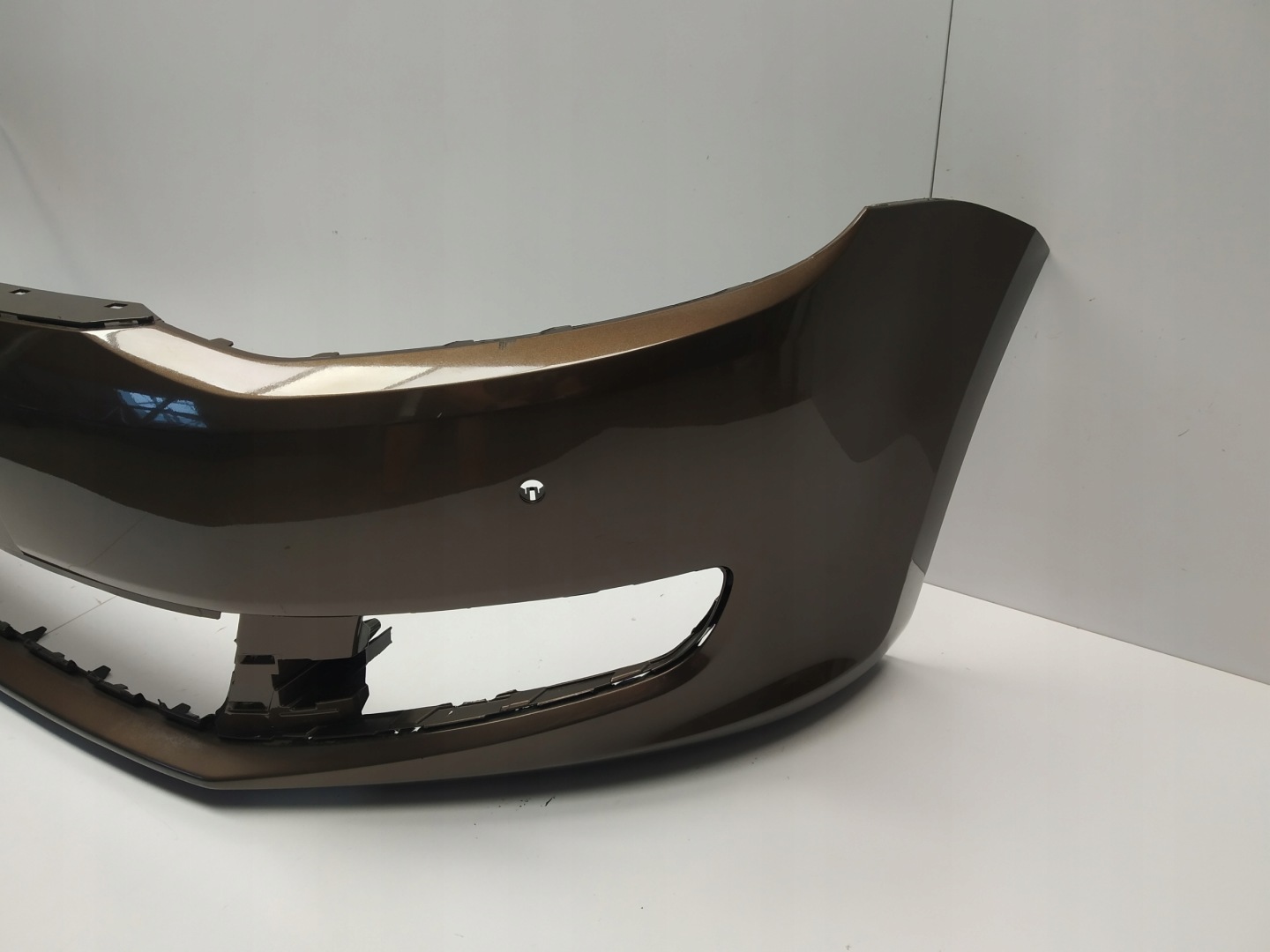 2010r + Vw Sharan II bumper front 4xPDC without Spryskow 7N0 Brazowy