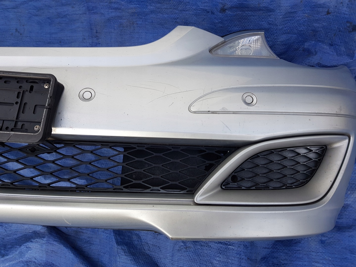 nárazník předek přední MERCEDES W251 C775 775