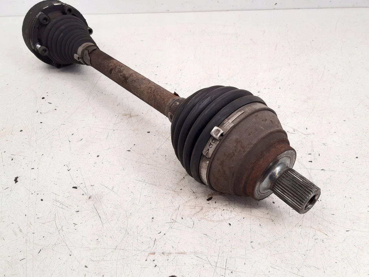 semi-axis left VW Golf VII 1,4 TSI