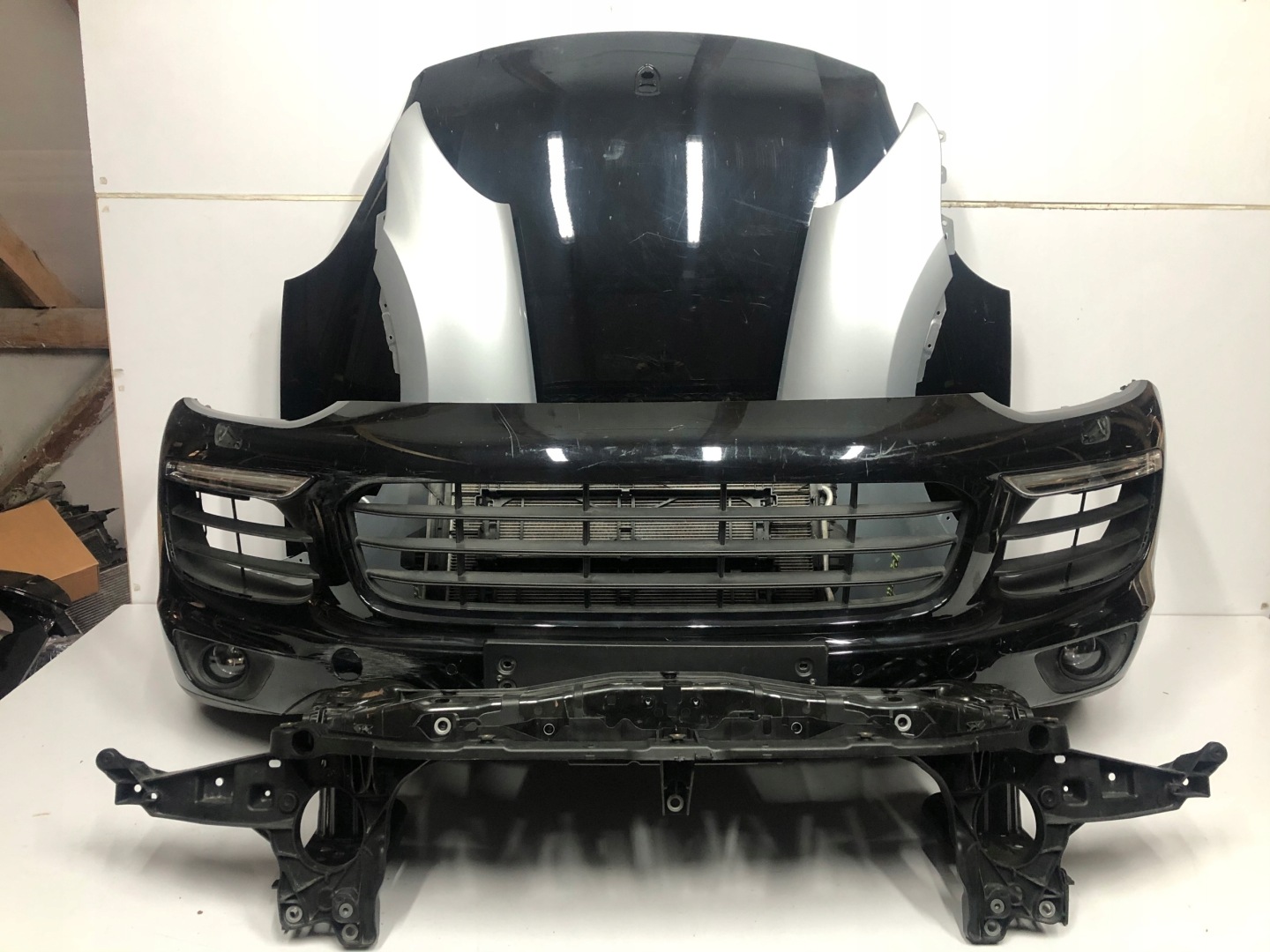 bumper bonnet radiator Porsche Cayenne 7P Hybrid