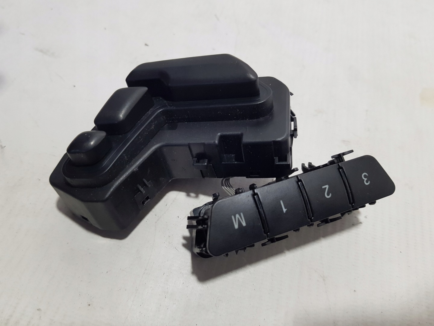 PANEL seat right MERCEDES W212 CLS W218
