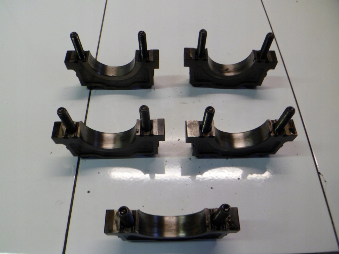 BMW 3 E90 2.0D N47D20 STOPA SUPPORTO ALBERO 7797928