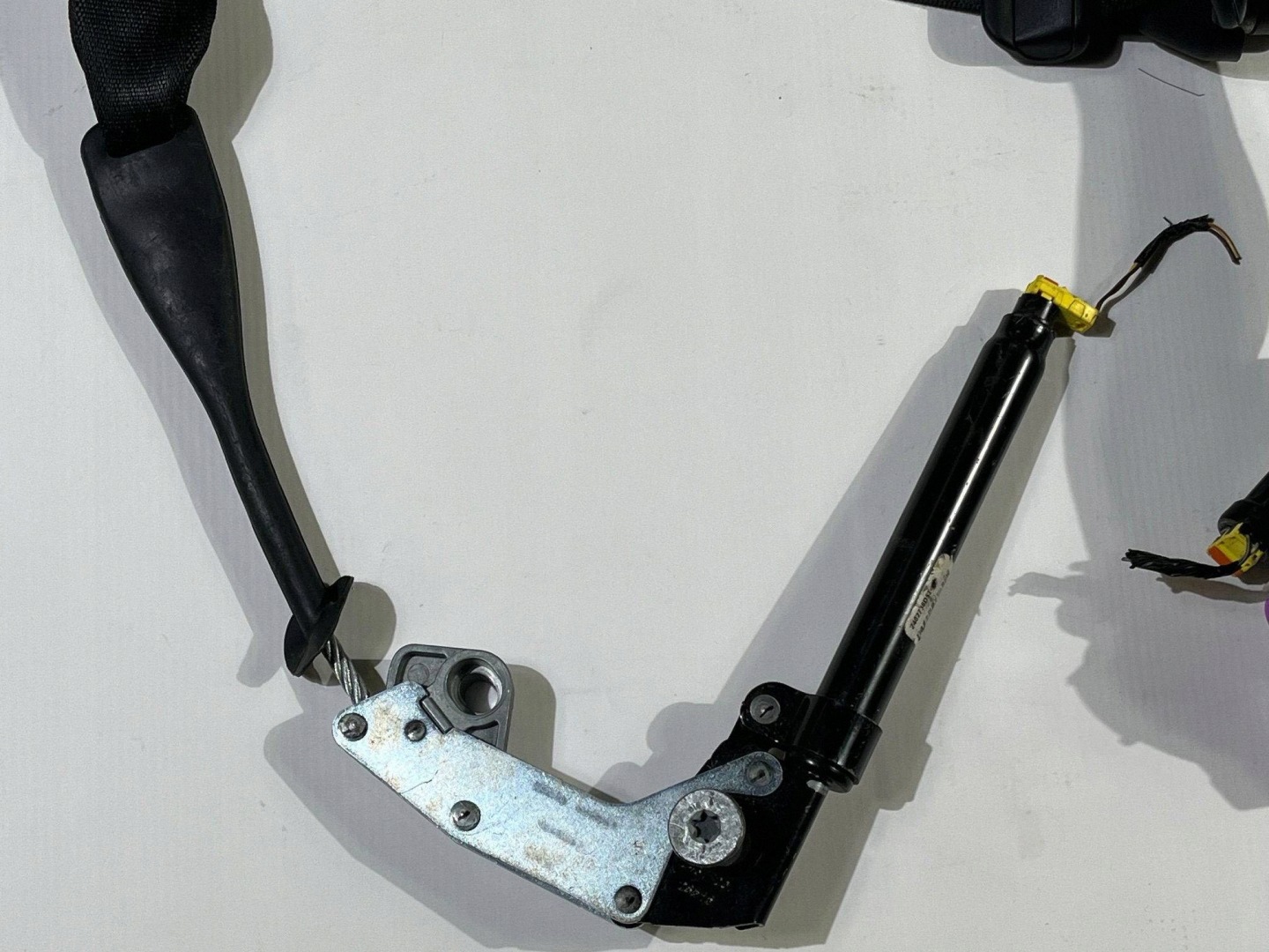 sicherheitsgurt spanner rechts des beifahrers Ford Mustang VI 2015+